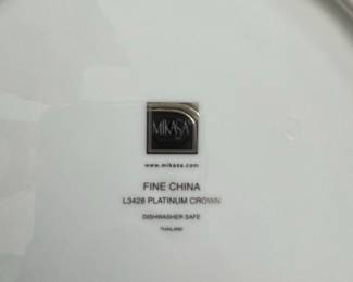 Mikasa Platinum Crown (L3428) Dinner Plate