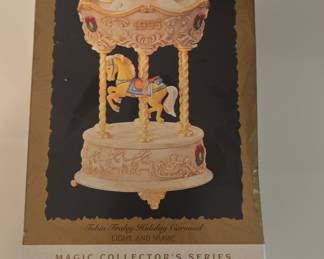 1995 Hallmark Keepsake Tobin Fraley Holiday Carousel