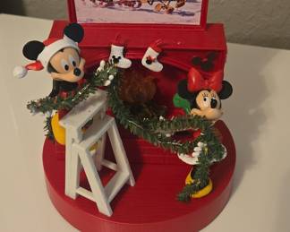 Disney Mickey & Minnie Mouse Animated Musical Fireplace Decor by Ruz