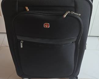 SwissGear Sion Softside Expandable Carry-On Spinner Luggage