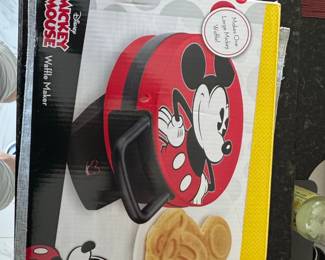 Disney Mickey Mouse Large Waffle Maker (DCM-12)