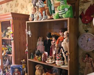 Decor and Dolls
