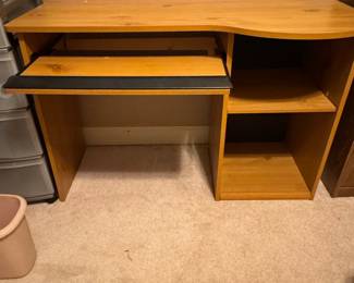 Laminate Computer Desk with Keyboard Tray