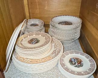 Chantilly Sebring Pottery 22K Gold Dinnerware Set