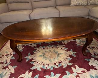 Queen Anne Style Oval Coffee Table