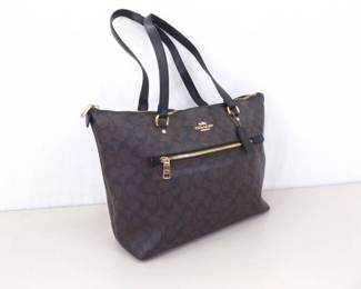 COACH Gallery Tote Signature Canvas