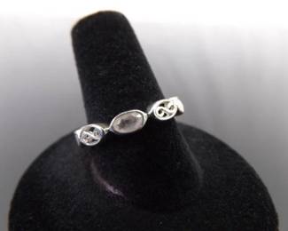 .925 Sterling Silver Crystal Band Ring Size 8