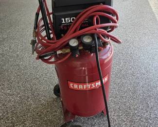 Craftsman 20Gallon 150 PSI 1.5 HP Air Compressor with Air Hose
