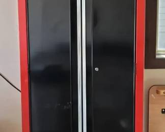 Craftsman Locking 2Door Garage Storage Cabinet with Keys