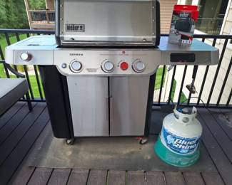 Weber Genesis Stainless Steel Gas Grill  Sear Zone, Digital Thermometer, Cover  2 Propane Tanks