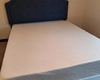  05 TempurPedic TEMPURContour Queen Mattress, Foundation  Upholstered Headboard  Excellent Condition