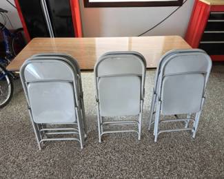 Folding Banquet Table with 7 Metal Folding Chairs