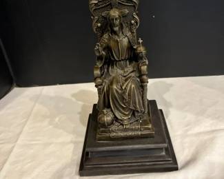 Valli Sculpture