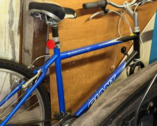 Man's Giant Sedona St Mountain/ hybrid bicycle