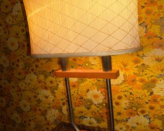 love this lamp!!! MidModern mid Century funky