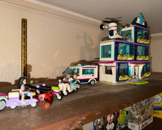 Lego Friends Heartlake city Riding club Hospital