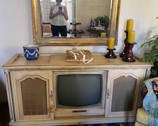 VIntage Hollywood regency TV