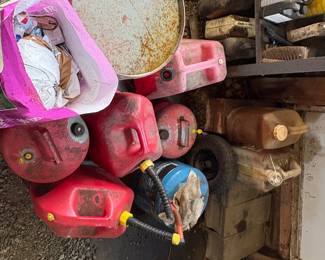 Gas cans