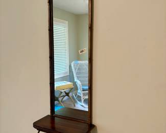 Pretty Entrance Table with Shelf Metal Cane Look