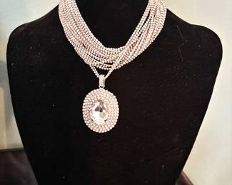 Vintage glamorous fashion jewelry