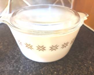 Pyrex Town & Country