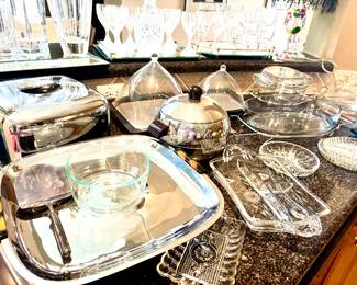 Serving pieces