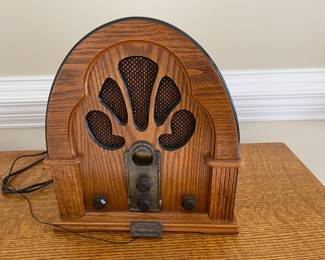 replica Edison radio