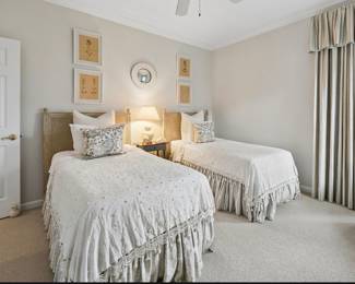Twin bedroom