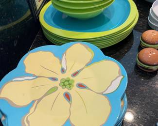 Outdoor plates