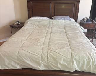 Queen size Laura Ashley bed