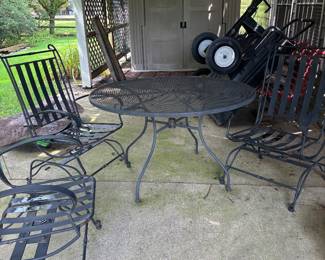 Wrought iron patio table /4 chairs