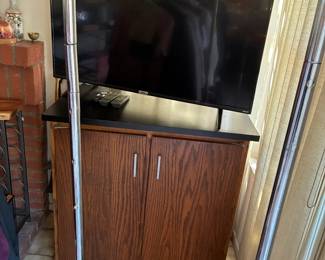 TV 