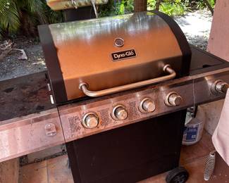 Dyna-Glo Propane Grill