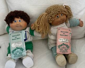 1982 cabbage patch kids with original paperwork