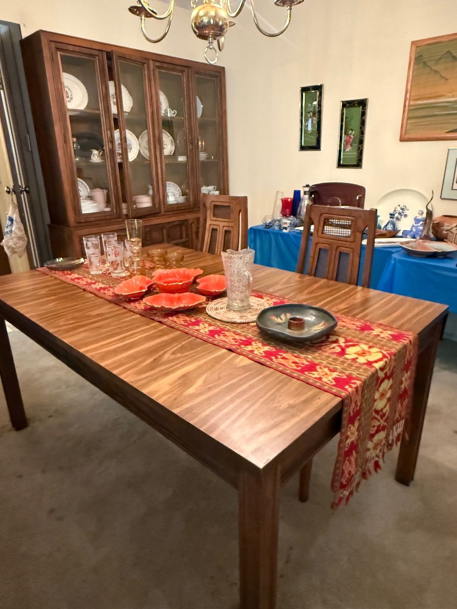 MCM dining table with eight chairs and three leaves