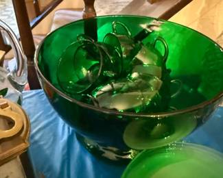 Vintage anchor hocking green punch bowl set