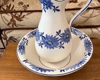 wash pitcher and bowl