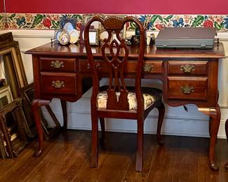 Bassett Desk