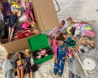 Vintage Barbie clothing, accessories and dolls