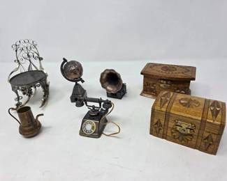 40 VintageTrampArtMiniatureDecorativeCollection