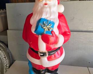 69 Vintage1971EmpirePlasticsSantaClausBlowMoldDecoration