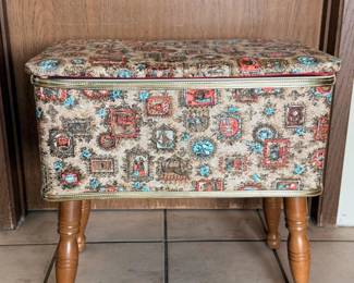 159 VintageBurlingtonStorageBench