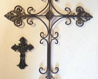 130 2DecorativeWroughtIronWallCrosses