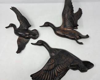 19 VintageCeramicSetOfThreeFlyingGeeseWallDecor