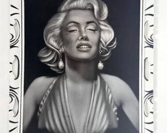 1 VintageMarilynMonroeVelvetPortraitinDecorativeWoodFrame