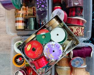 21 4TotesofAssortedRibbon