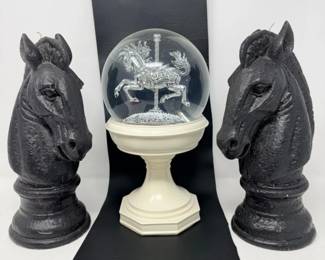 157 EquestrianSnowGlobeHorseHeadCandles