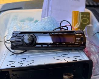 Sony car radio with detachable front cover