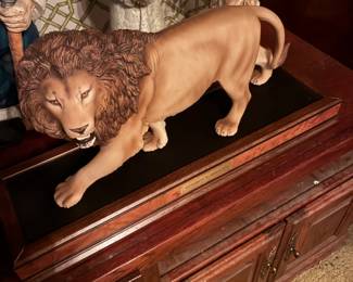 lion statue