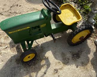 kid's pedal tractor